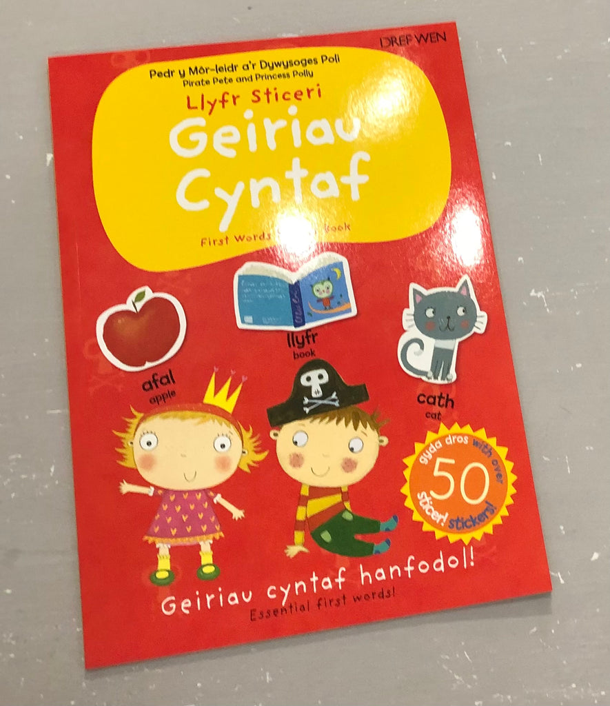 Llyfr Sticeri Geiriau Cyntaf / First Words Sticker Book