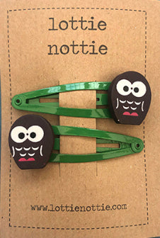 Owls on Green Clips - Hair Clips